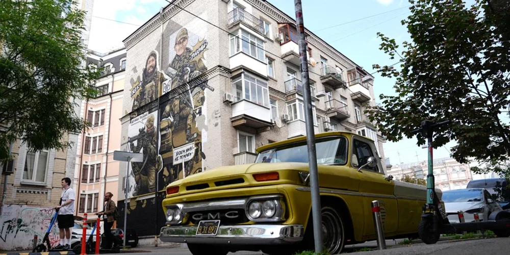 У Києві та областях вдруге за ніч оголосили повітряну тривогу через загрозу балістики