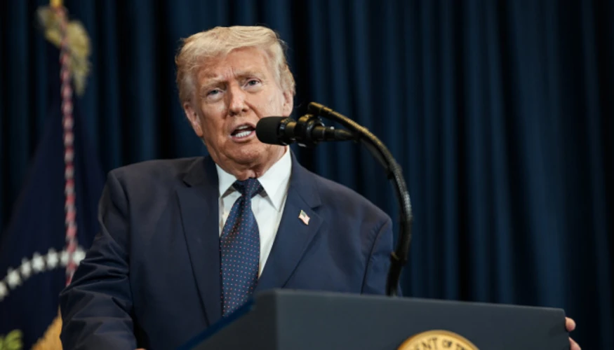 Трамп у Овальному кабінеті назвав деталі повернення грошей сином Кремльову